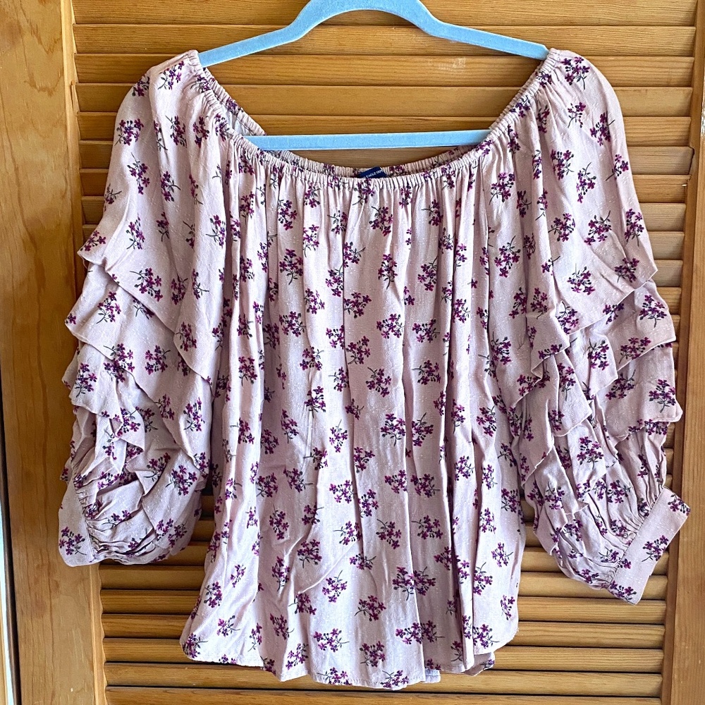 American Eagle Strapless Longsleeve